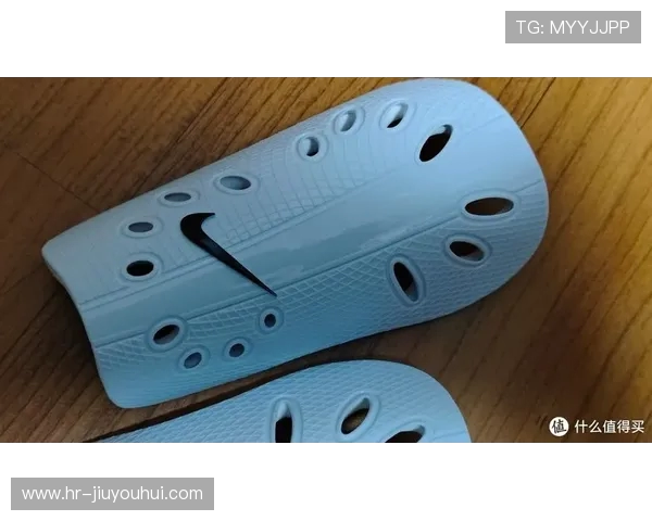 全面解析足球护腿板选择与使用技巧助你提升比赛安全与竞技表现