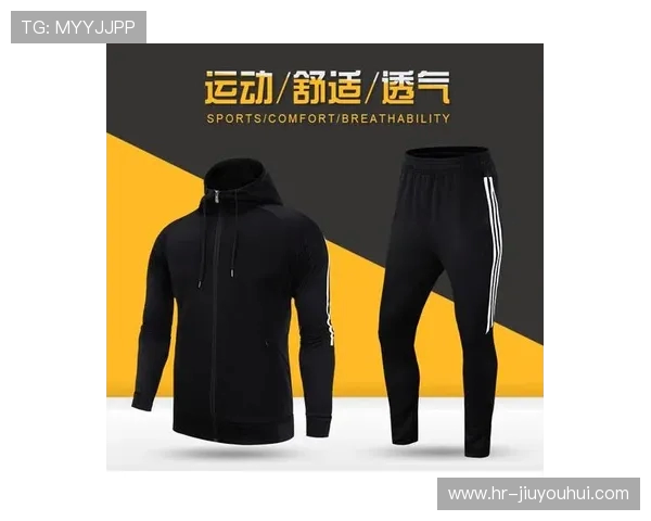 保暖足球长袖，提升冬季训练舒适度与运动表现的必备装备